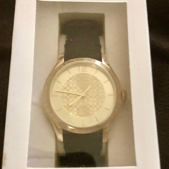 Elegant Coach Ladies Watch - Picture 1 of 8